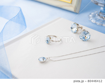 リングとピアスとペンダント シルバーのアクセサリー リングとピアスとペンダント シルバーのアクセサリー 80446412