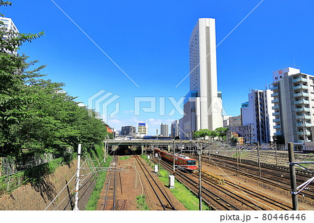 名古屋市熱田区　金山総合駅から名古屋方面に続く線路 80446446