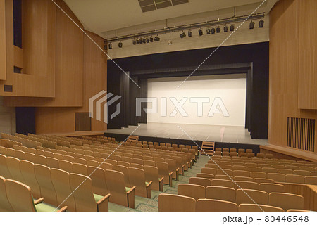 無人のステージ 観客席の劇場の写真素材 無人のステージ 観客席の劇場の写真素材