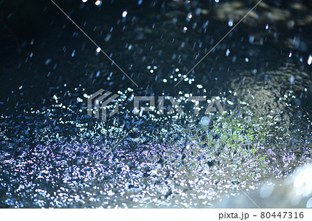 水の飛沫 水の飛沫 80447316
