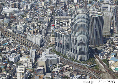 東京スカイツリーから望む:東武スカイツリーライン直通の東京地下鉄半蔵門線8000系 東京スカイツリーから望む:東武スカイツリーライン直通の東京地下鉄半蔵門線8000系 80449593