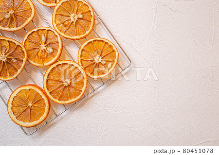 ドライフルーツ 背景 オレンジ オレンジ色 ドライオレンジ おれんじ ドライ カットフルーツ たくさの写真素材