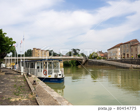 Tourist boat rio Baise in Condom, Gers, France Tourist boat rio Baise in Condom, Gers, France 80454775