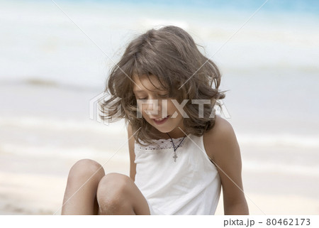beach girl 80462173