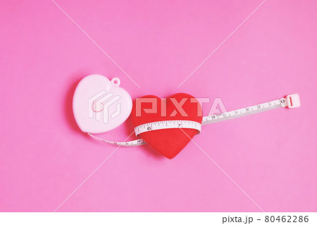 heart shaped tape measure.Make blanks in the form of 2 hearts. 80462286