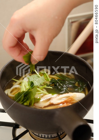 うどん調理風景 うどん調理風景 80466590