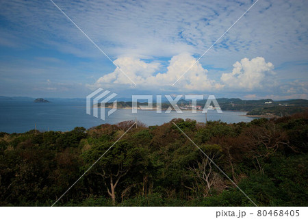 長崎県崎戸島　北緯三三度からの風景 80468405