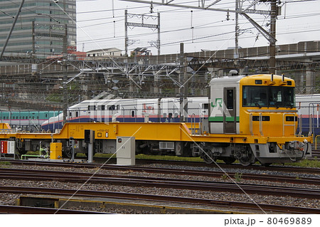 田端運転所に置かれるキヤE195系 80469889