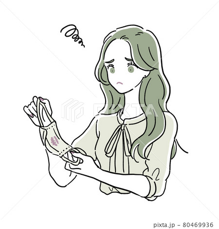 マスクに口紅がついて困っている女性A　上半身 80469936