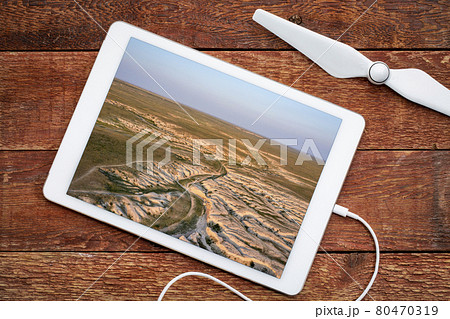 arroyo in northern Colorado prairie 80470319