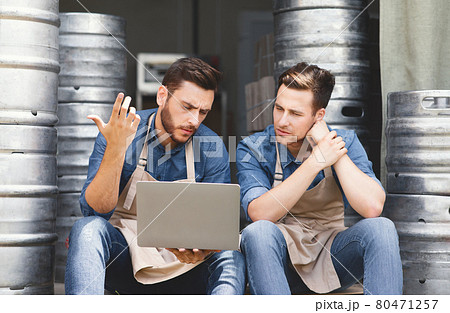 Family business, problems with ordering online, covid-19 quarantine and production error Family business, problems with ordering online, covid-19 quarantine and production error 80471257