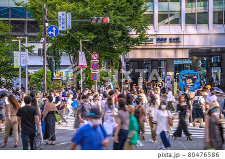 日本の東京都市景観 2848人感染と遂に過去最多。4度目の宣言下だが、渋谷は人流大爆発=7月27日 日本の東京都市景観 2848人感染と遂に過去最多。4度目の宣言下だが、渋谷は人流大爆発=7月27日 80476586
