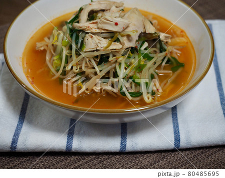 鶏肉 野菜 食べ物 80485695