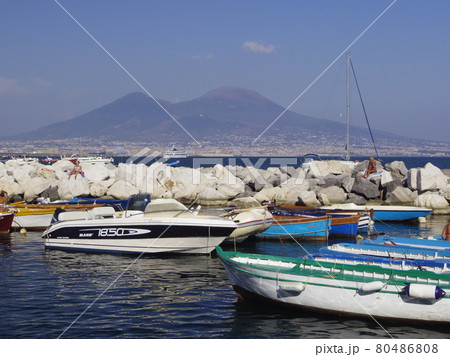 イタリア ナポリ ヴェスーヴィオ火山 イタリア ナポリ ヴェスーヴィオ火山 80486808