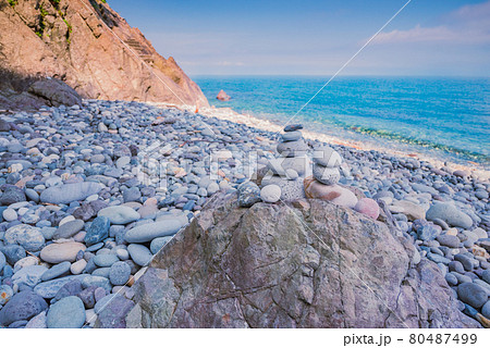 栂海新道起点のケルン【夏の親不知海岸】 80487499