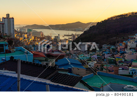 甘川文化村と海 甘川文化村と海 80490181