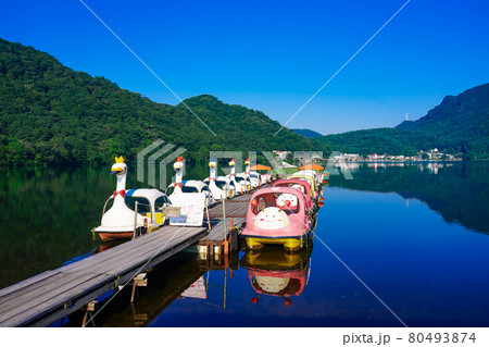 夏の榛名湖、県立榛名公園(群馬県高崎市) 夏の榛名湖、県立榛名公園(群馬県高崎市) 80493874