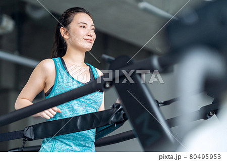 フィットネス スポーツジム ランニング トレーニング エクササイズ フィットネス スポーツジム ランニング トレーニング エクササイズ 80495953