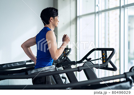 フィットネス スポーツジム トレーニング エクササイズ フィットネス スポーツジム トレーニング エクササイズ 80496029