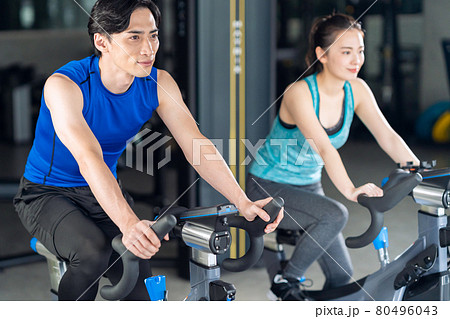 フィットネス スポーツジム トレーニング エクササイズ フィットネス スポーツジム トレーニング エクササイズ 80496043