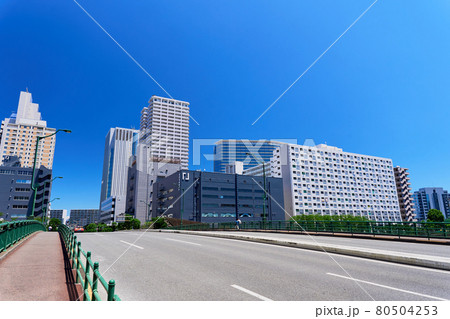 東京 天王洲アイル 天王洲運河に掛かる新東海橋 東京 天王洲アイル 天王洲運河に掛かる新東海橋 80504253
