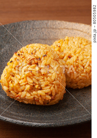 とりめしの焼きおにぎり 80505982
