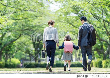 家族 入学式 小学生 80510205