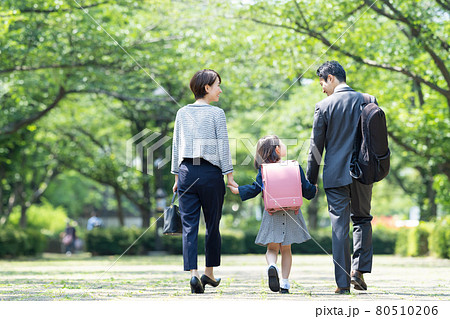 家族 入学式 小学生 家族 入学式 小学生 80510206