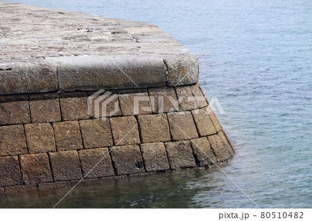 三角西港の岸壁 80510482