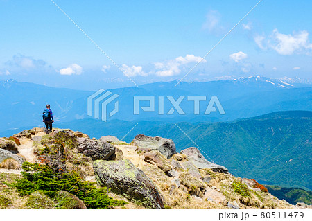 日光白根山登山：山頂からの眺め 80511479