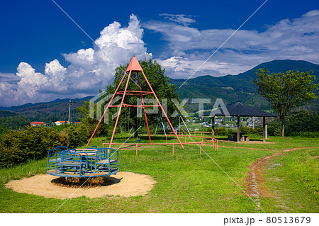 長野県・筑北村 やすらぎスポーツ広場の風景の写真素材 [80513679] - PIXTA