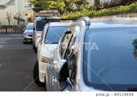 大阪市城東区の放置駐車違反の車 80529698