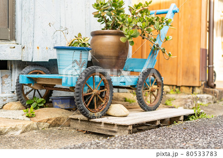 出羽島の手押し車【ネコ車】 出羽島の手押し車【ネコ車】 80533783