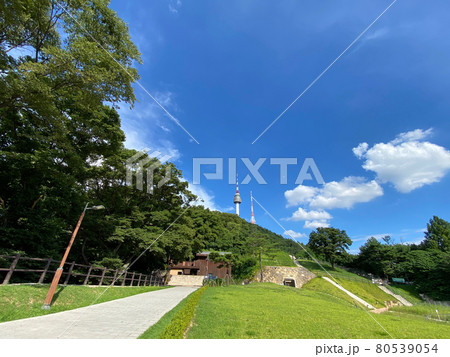 韓国ソウル|漢陽都城&Nソウルタワー夏 韓国ソウル|漢陽都城&Nソウルタワー夏 80539054