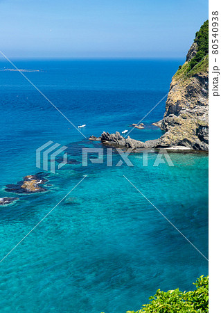 北海道　積丹半島の夏の風景 80540938