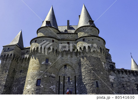 Medieval castle in the town of Vitre, France 80541630