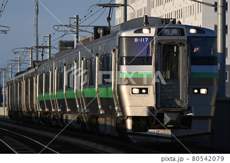 JR北海道733系+735系電車函館本線野幌にて 80542079