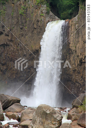 日本の滝百選　苗名滝 80543583