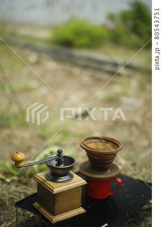 コーヒーセット キャンプギア キャンプ場の楽しみ方 早朝のコーヒー ゆっくり入れる一杯のコーヒー コーヒーセット キャンプギア キャンプ場の楽しみ方 早朝のコーヒー ゆっくり入れる一杯のコーヒー 80543751