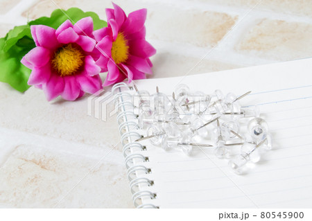 がびょう, 画びょう, 針,刺す, 文具, 文房具,オフィス、ノート、紙、ペーパー がびょう, 画びょう, 針,刺す, 文具, 文房具,オフィス、ノート、紙、ペーパー 80545900