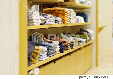 洋服売り場 洋服売り場 80545941