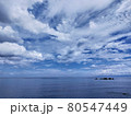 空と海と雲 80547449