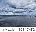 曇り空と海 80547452