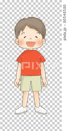 夏服の子供 正面 全身 男の子 赤いtシャツ のイラスト素材