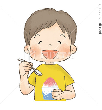 かき氷を食べる子供 男の子 のイラスト素材