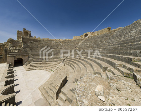 チュニジア・ドゥッガ遺跡 古代劇場 / Roman Ruins of Dougga, Tunisia チュニジア・ドゥッガ遺跡 古代劇場 / Roman Ruins of Dougga, Tunisia 80557267