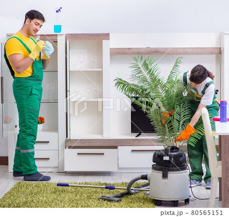 Cleaning professional contractors working at house 80565151
