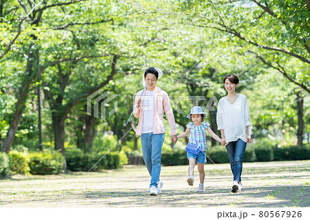 親子 夏休み 虫取り 子供 80567926