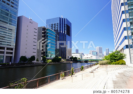 都市風景　東京　高浜運河と港区港南地区の街並み 80574278