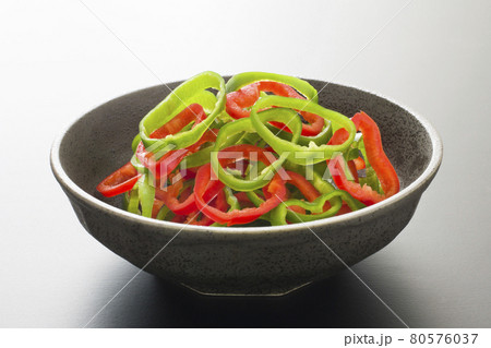 ピーマン輪切り 80576037
